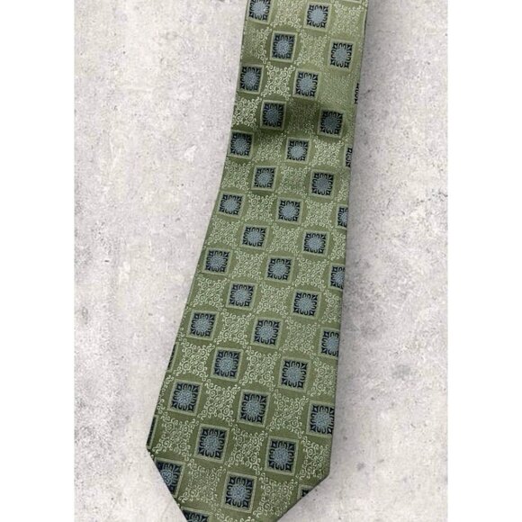 BURMA BIBAS Silk Tie XL Green Geometric W:3.6" - Picture 6 of 6